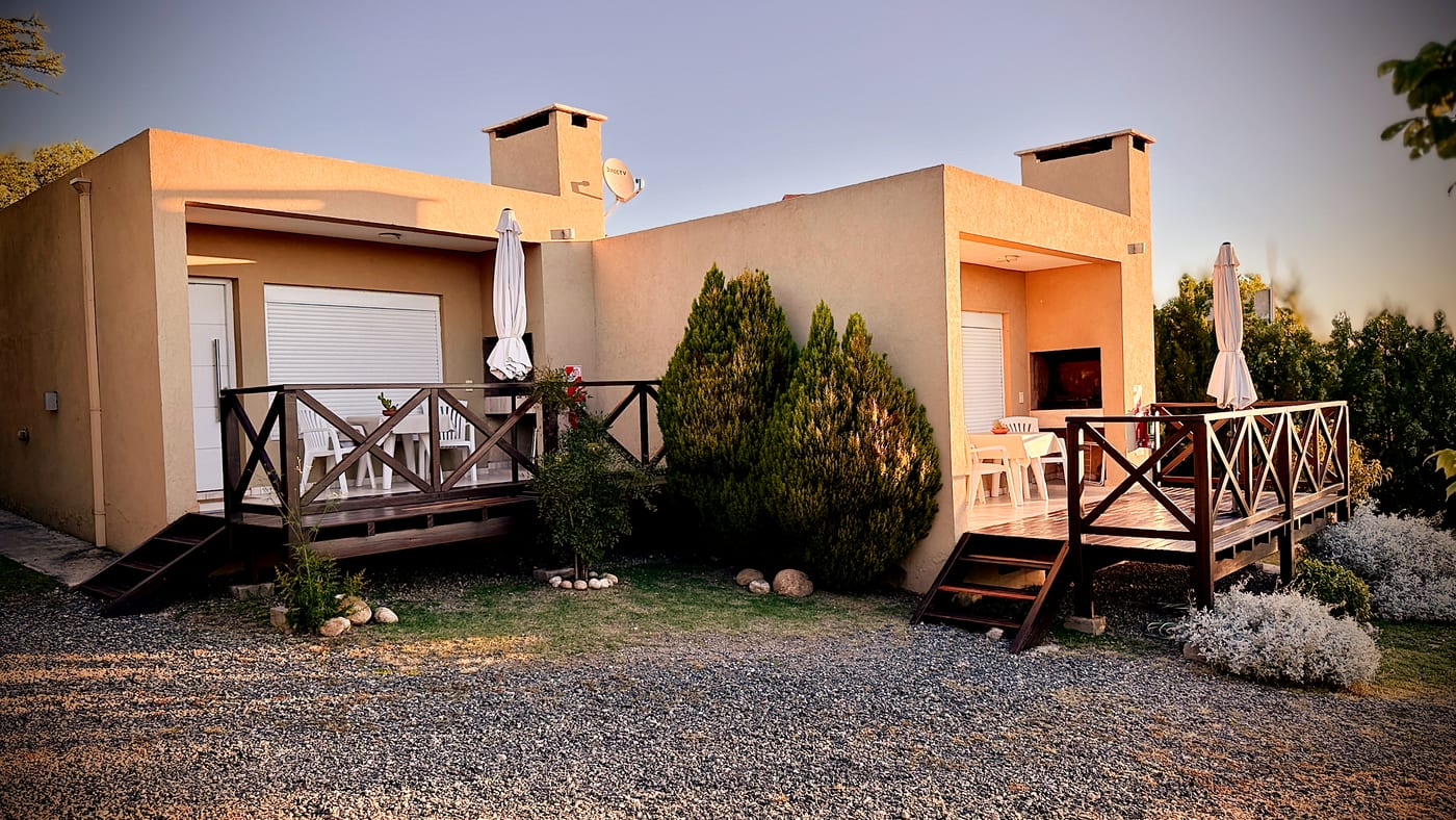 Suites de Arroyo Suite House al atardecer